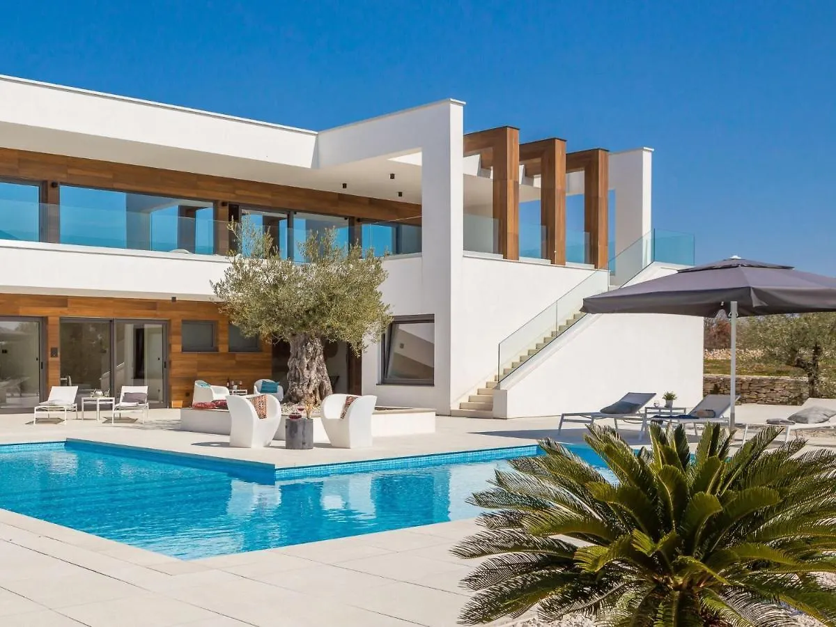 Villa Old Olive VIII By Interhome Vodnjan