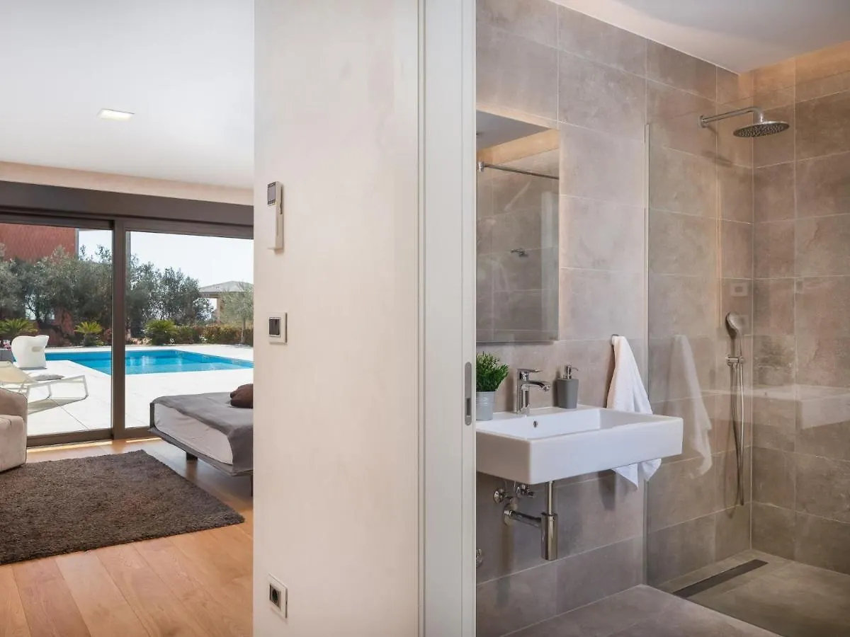 Villa Old Olive VIII By Interhome Vodnjan